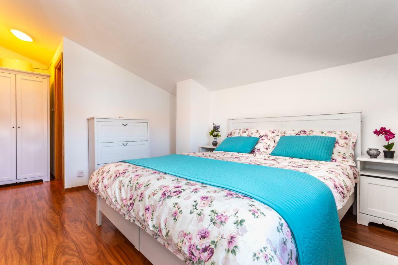 Villa Korina Pinezići Dış mekan fotoğraf