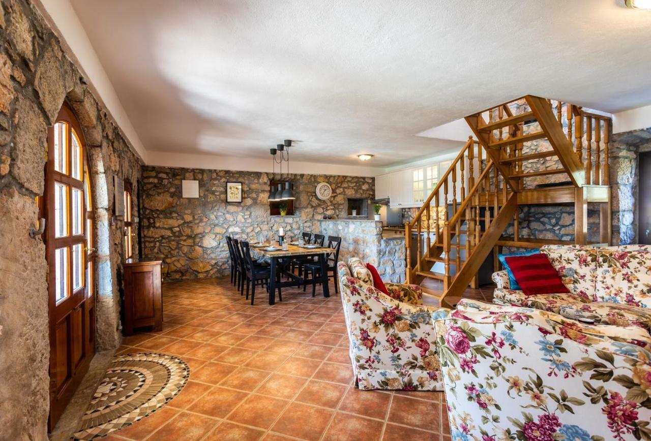Villa Korina Pinezići Dış mekan fotoğraf